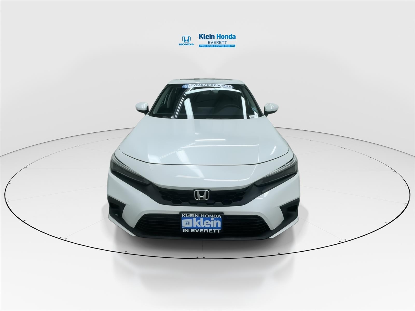 View vehicle photo 5