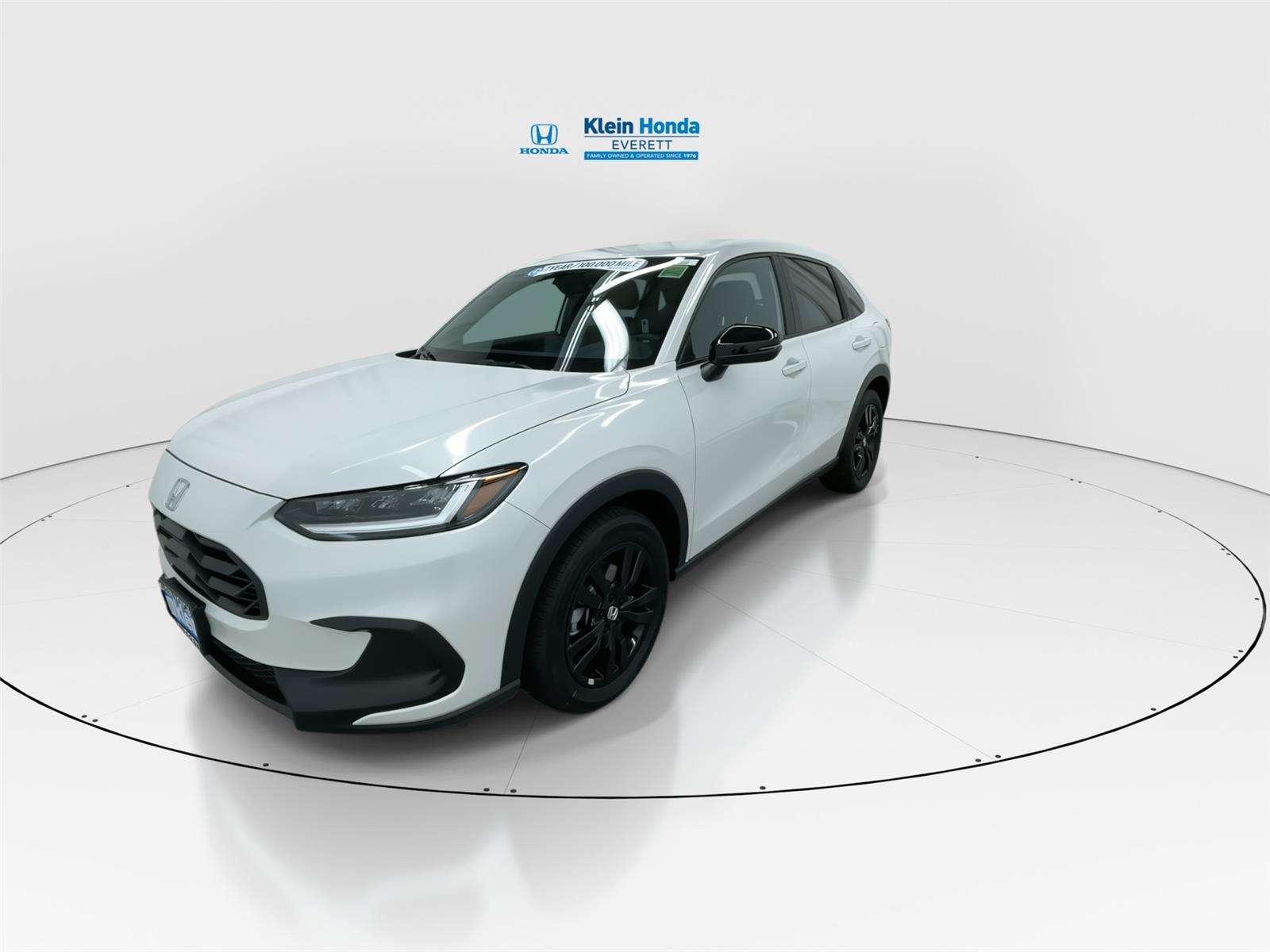 View vehicle photo 6