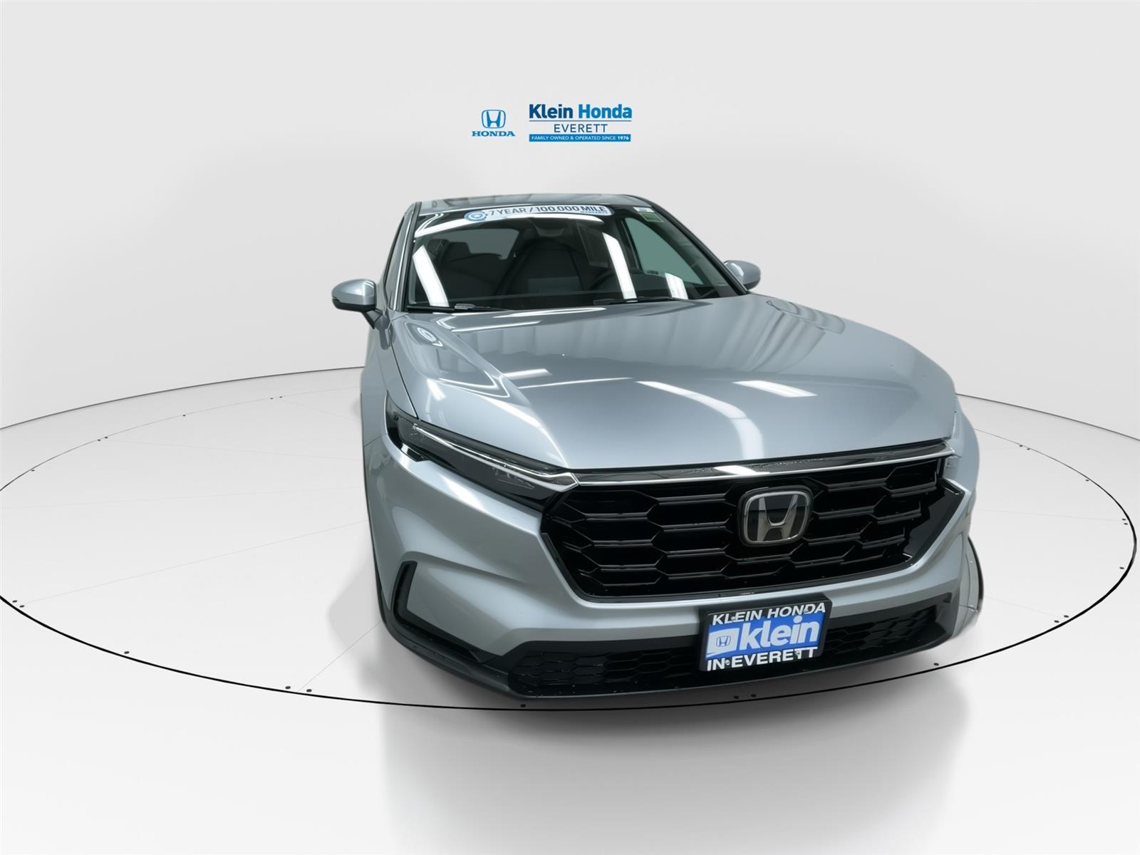 View vehicle photo 5