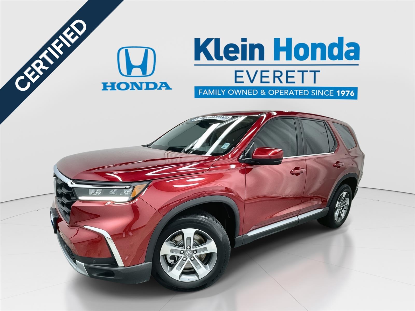 2024 Honda Pilot EX-L AWD with Captains Chairs