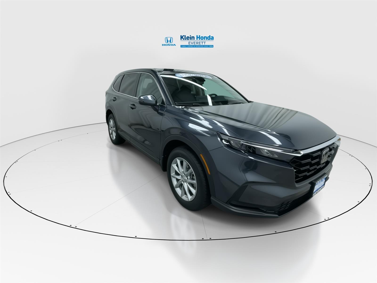 View vehicle photo 4