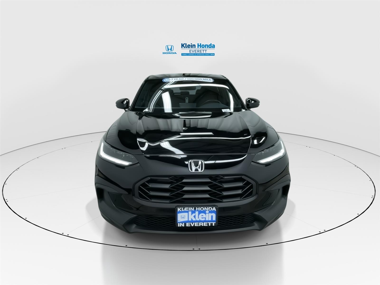 View vehicle photo 5