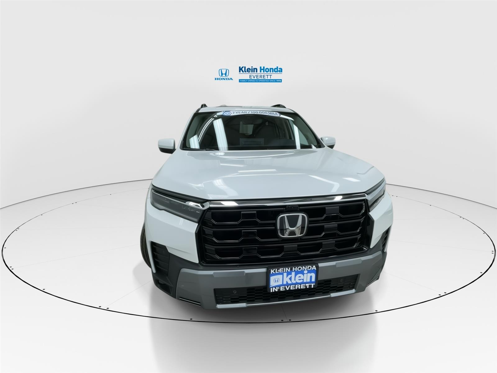 View vehicle photo 5