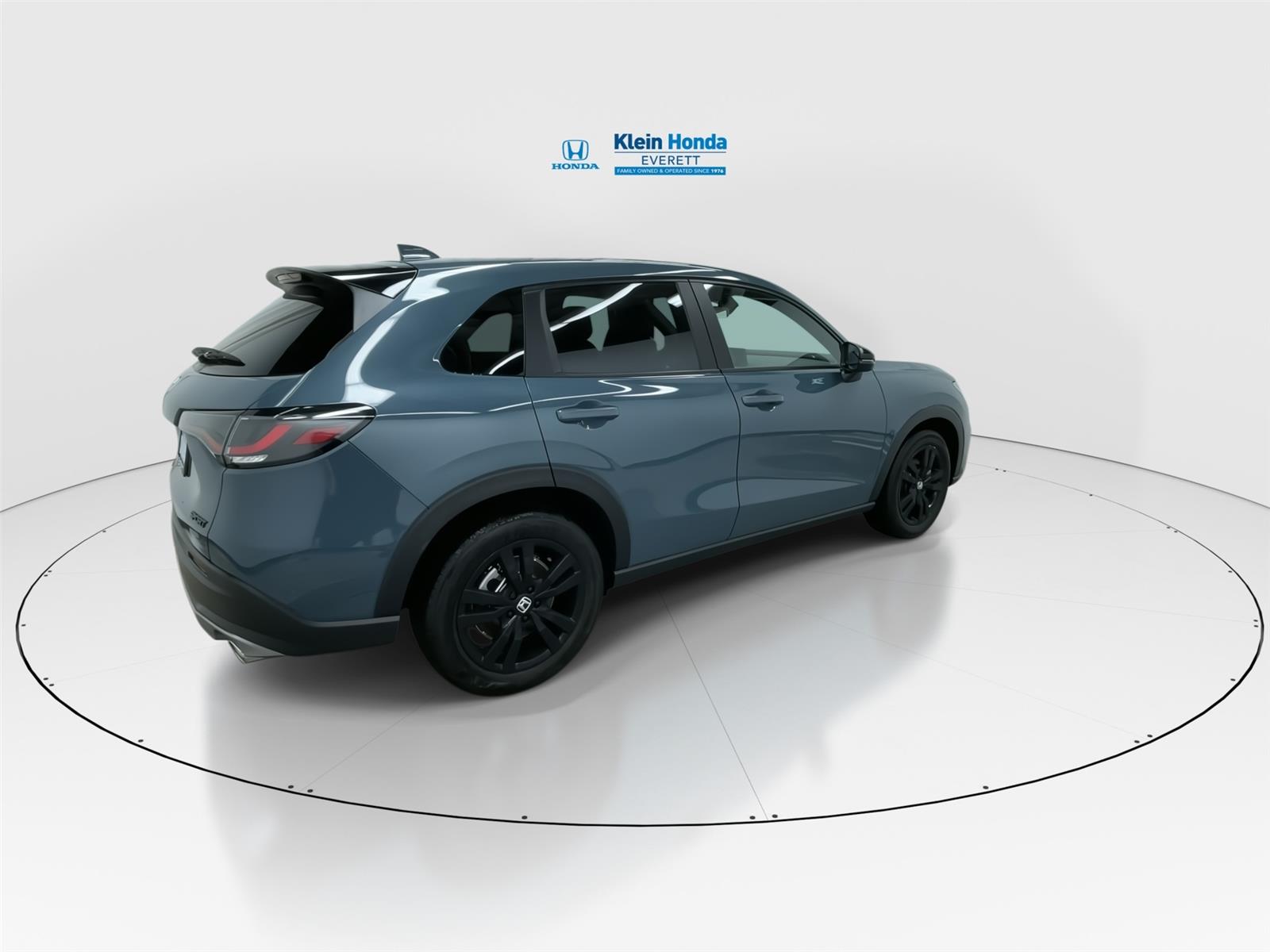 View vehicle photo 2