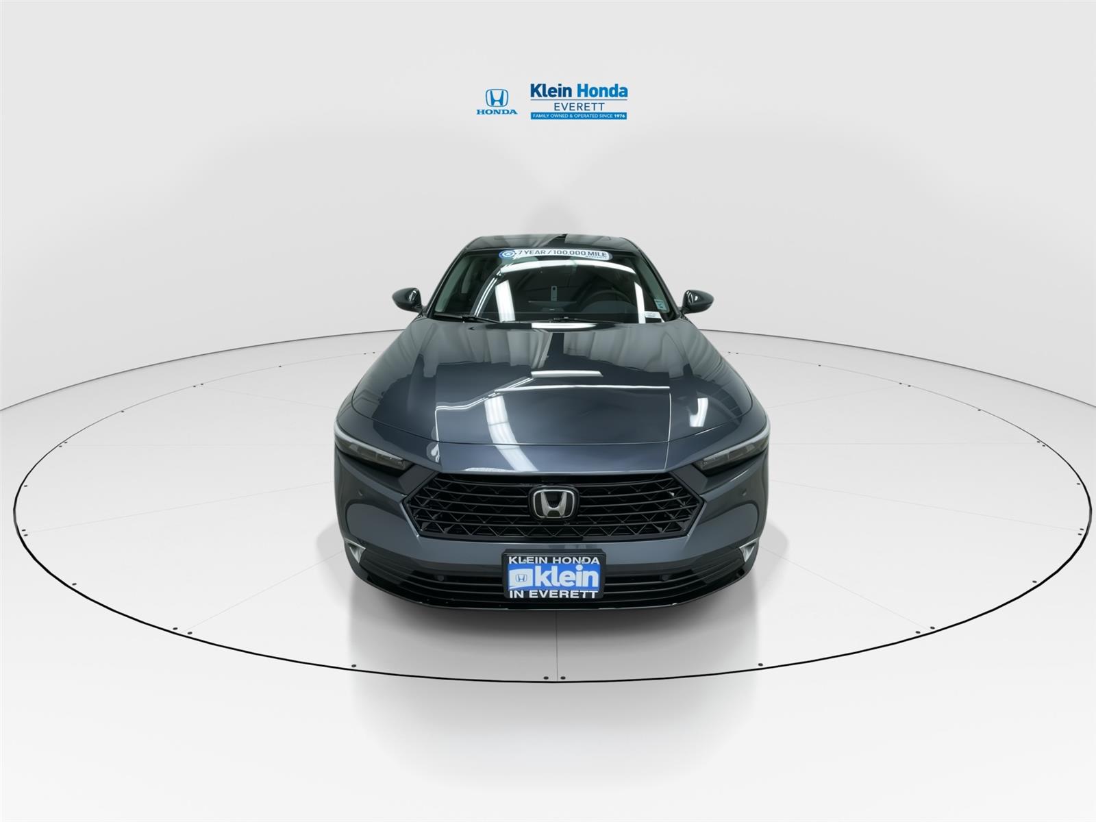 View vehicle photo 5