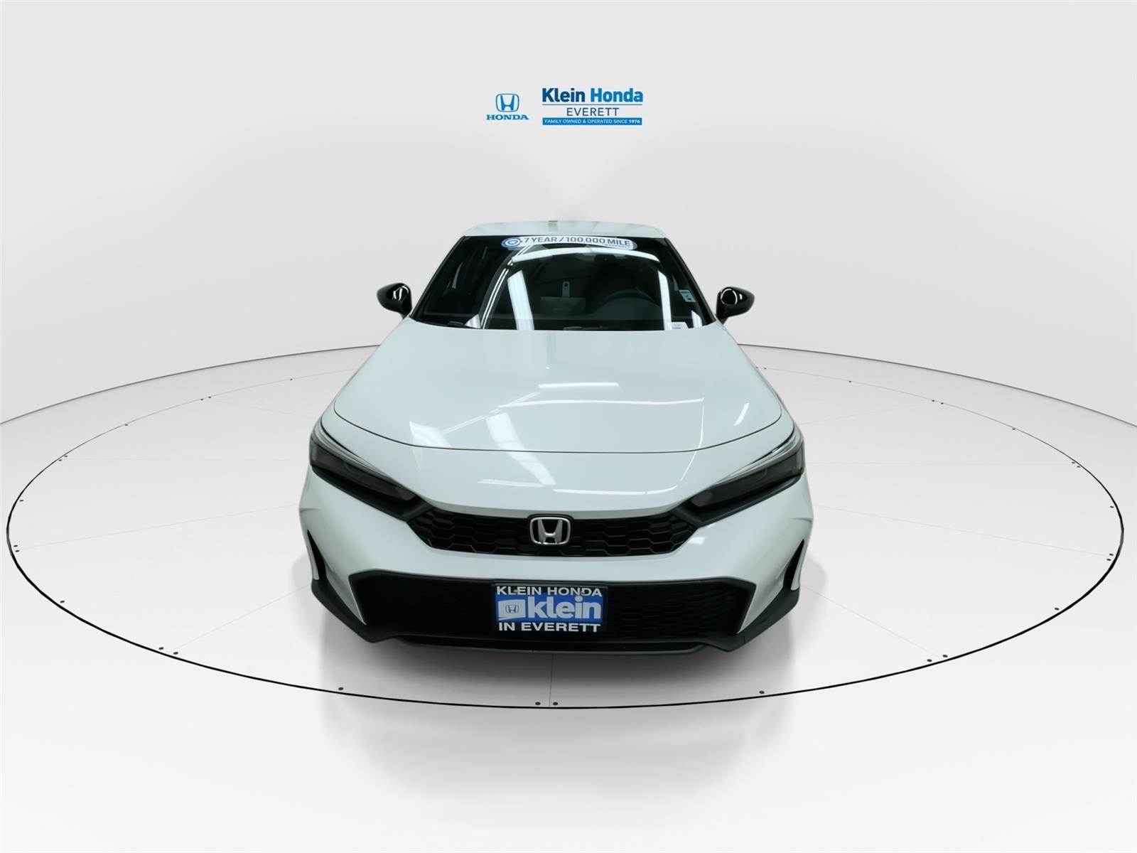 View vehicle photo 5