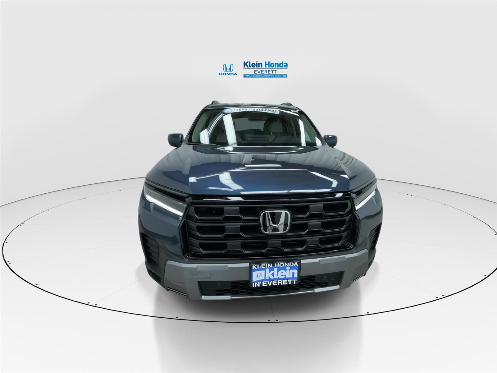 View vehicle photo 5