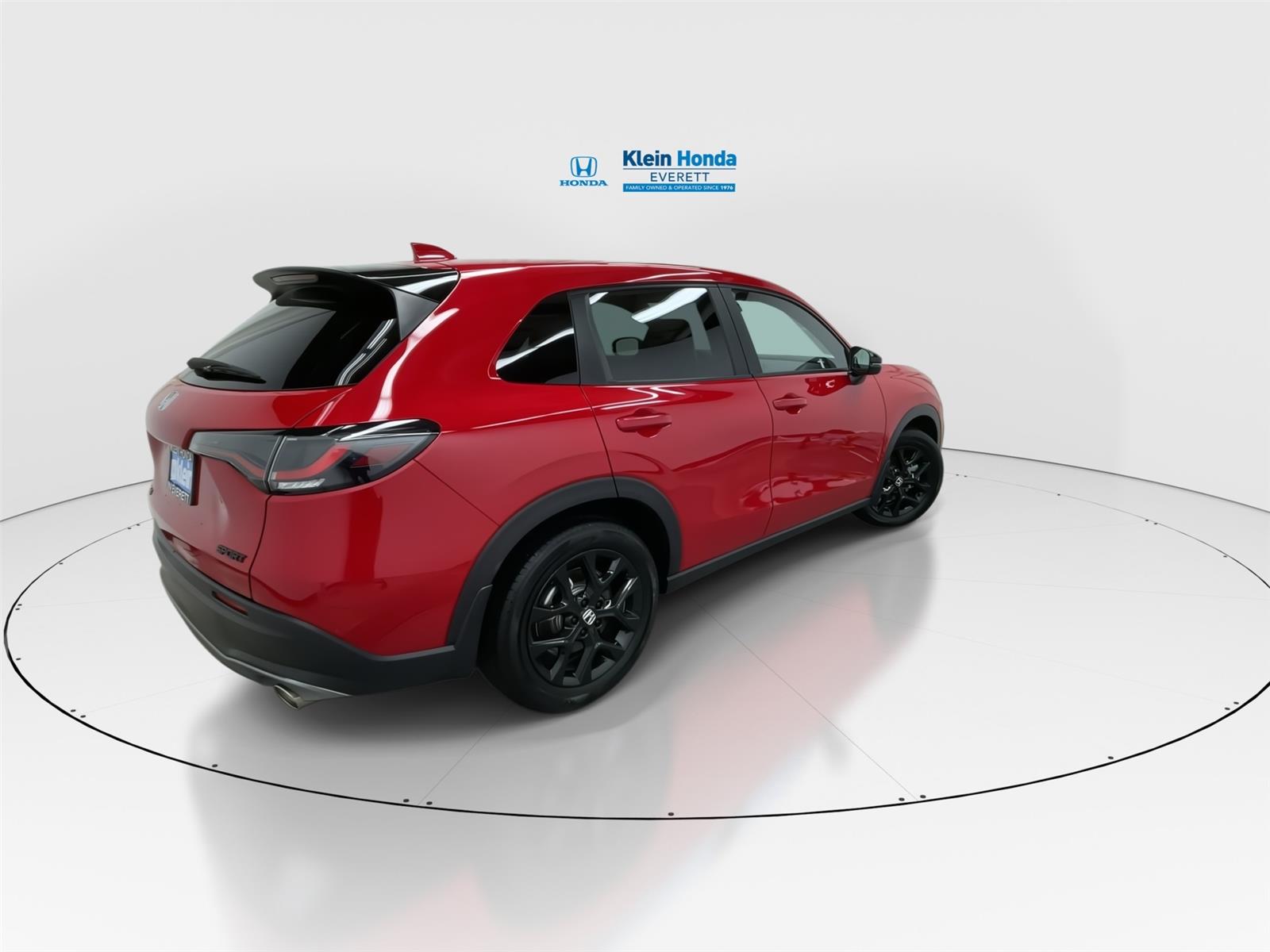 View vehicle photo 2