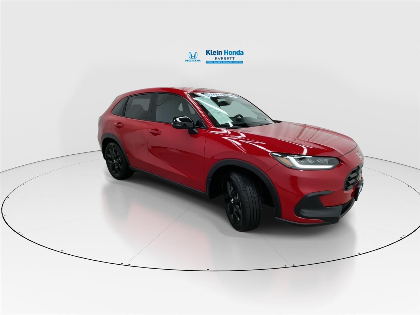 View vehicle photo 4