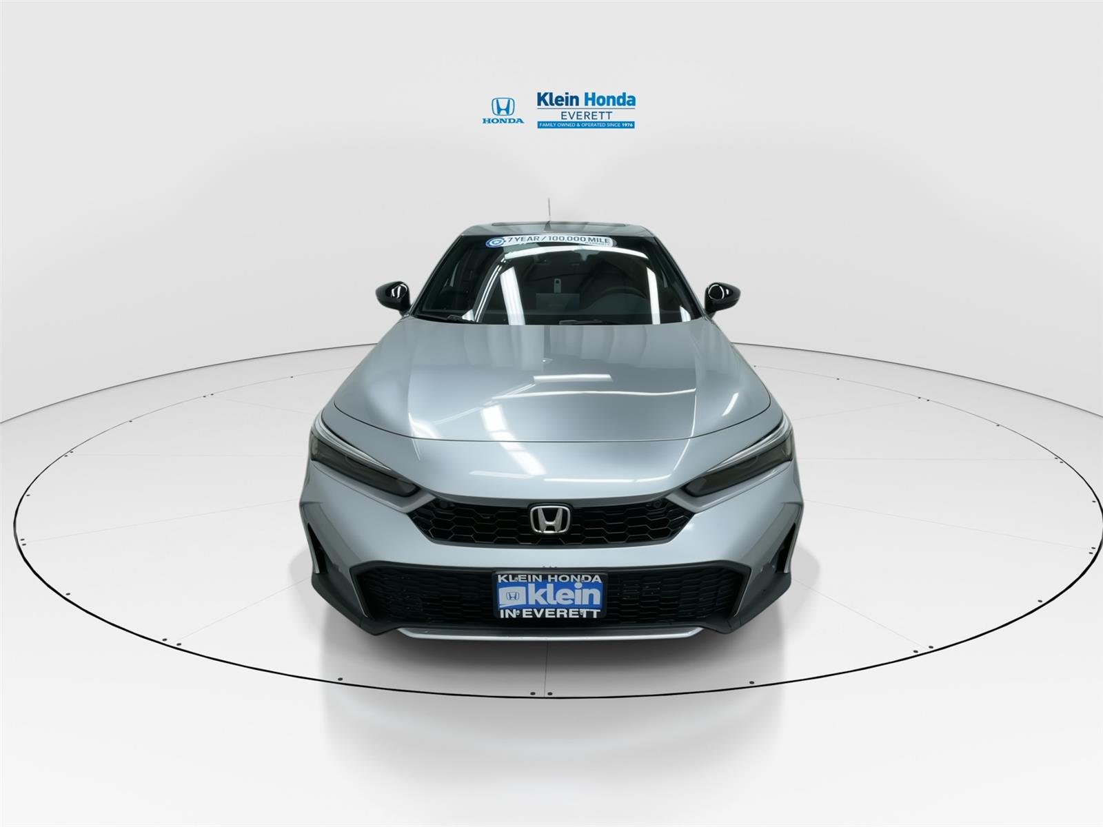 View vehicle photo 5