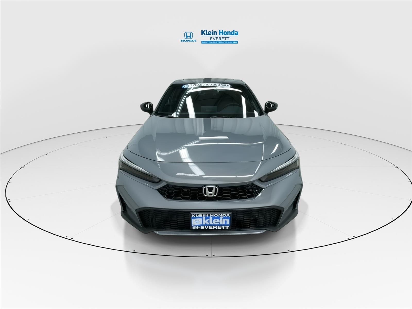 View vehicle photo 5