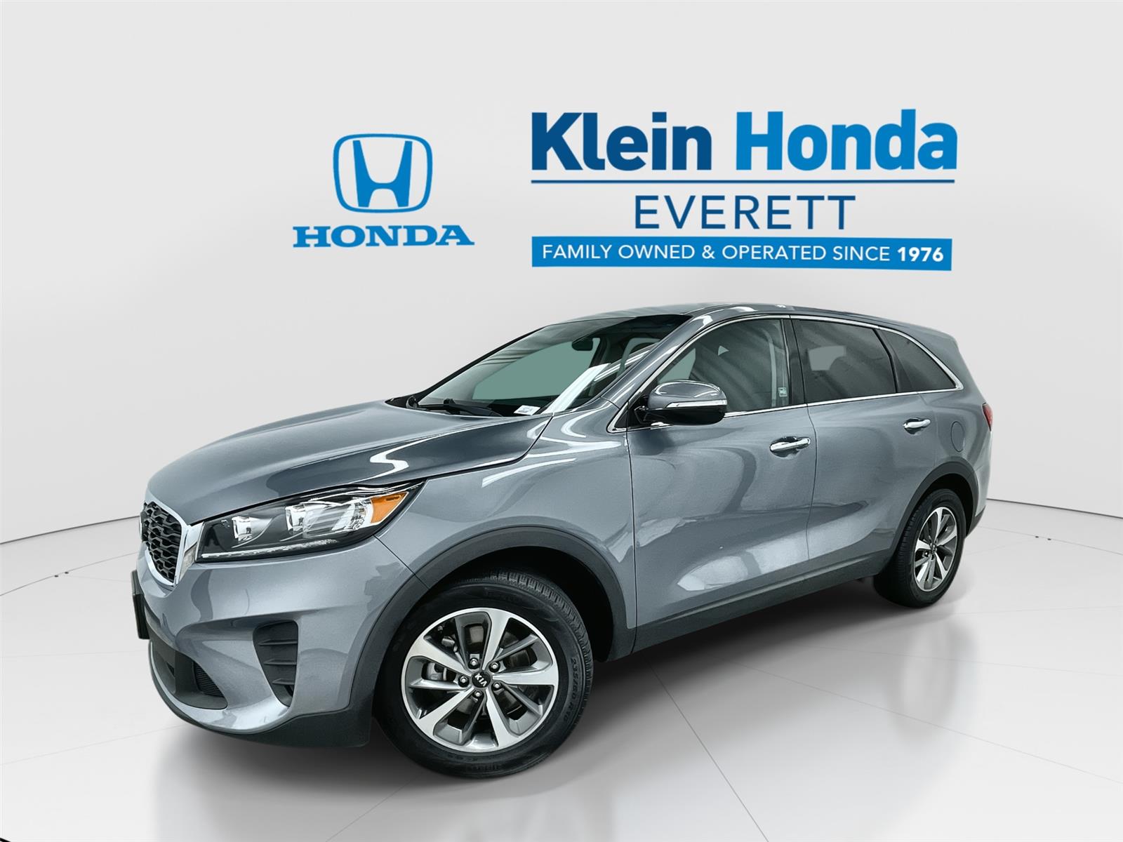 Everlasting Silver 2020 Kia Sorento LX V6 FWD SUV / Crossover Front-Wheel Drive Automatic