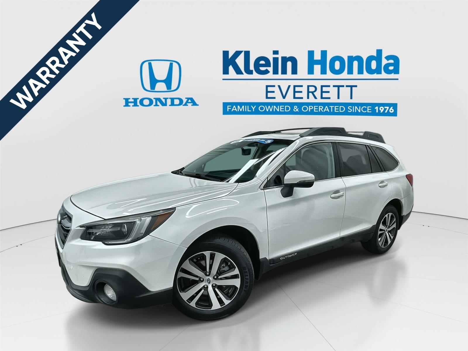 Crystal White Pearl 2018 Subaru Outback 2.5i Limited AWD Wagon All-Wheel Drive Continuously Variable Transmission