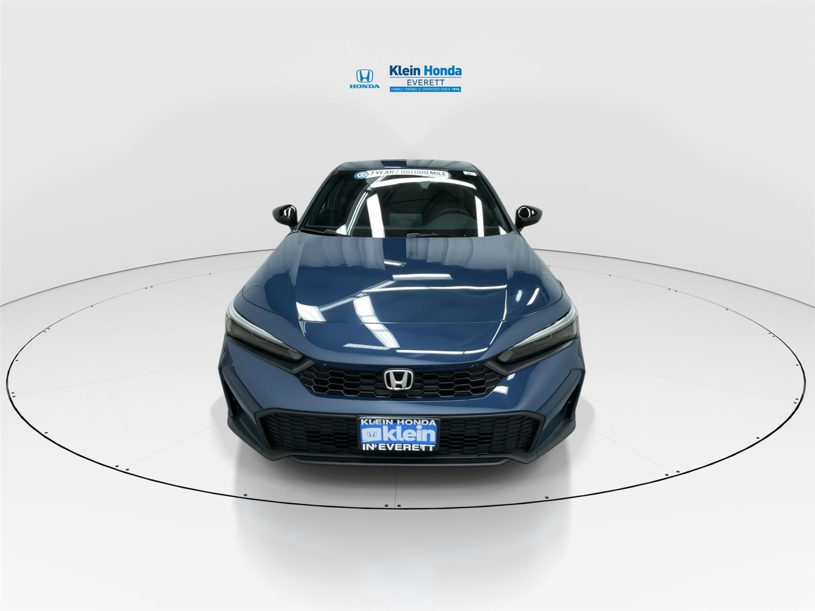 View vehicle photo 5