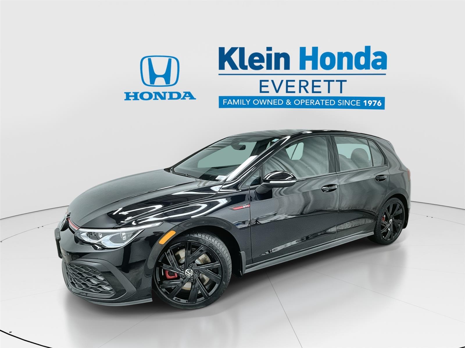 2023 Volkswagen Golf GTI 2.0T SE FWD