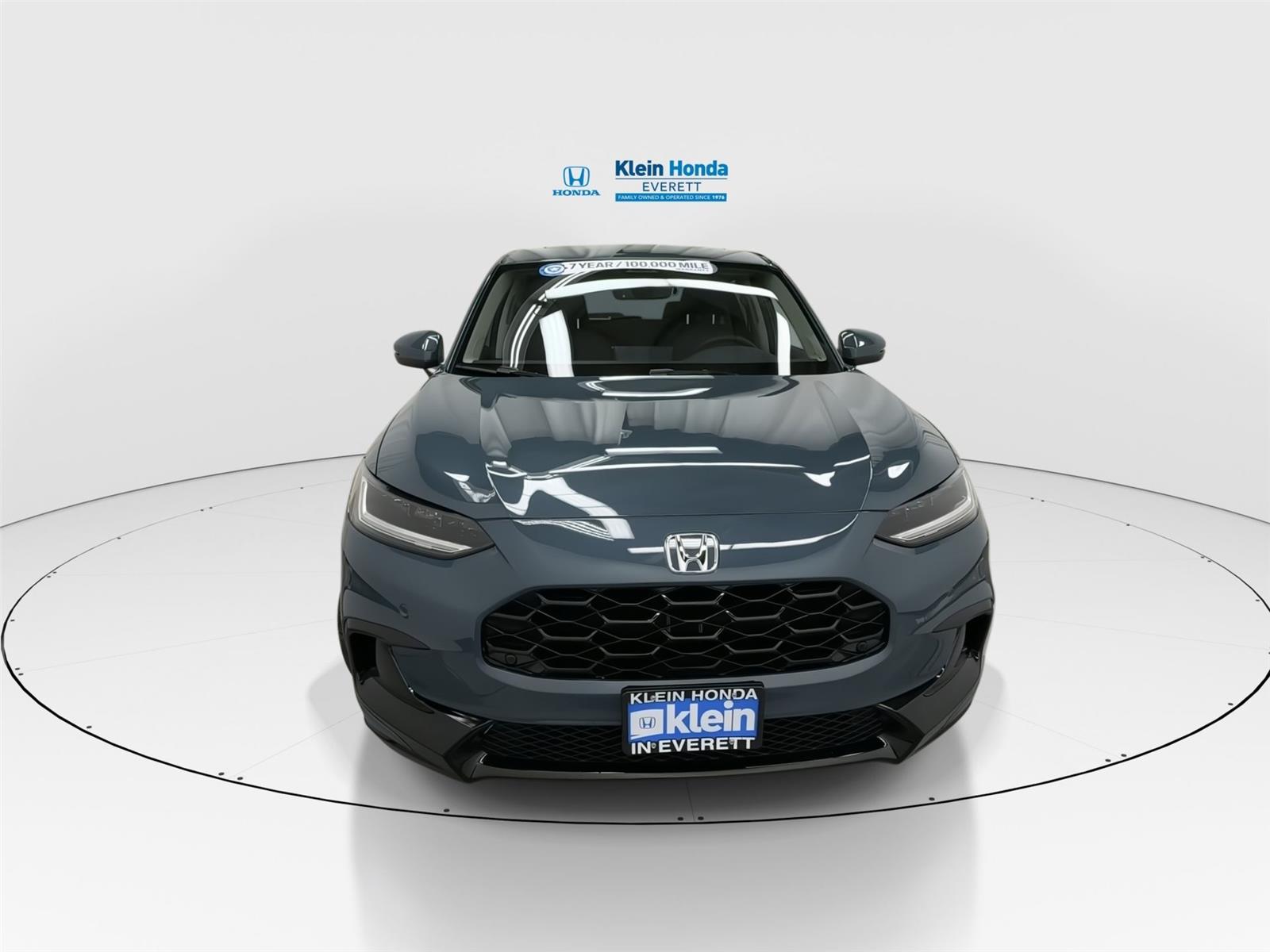 View vehicle photo 5