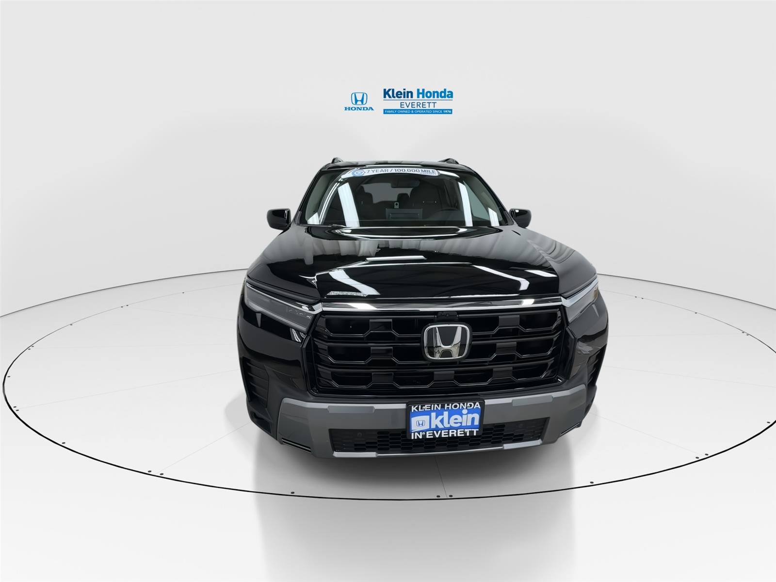 View vehicle photo 5