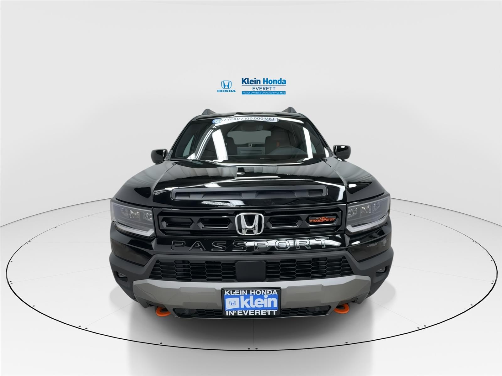 View vehicle photo 5