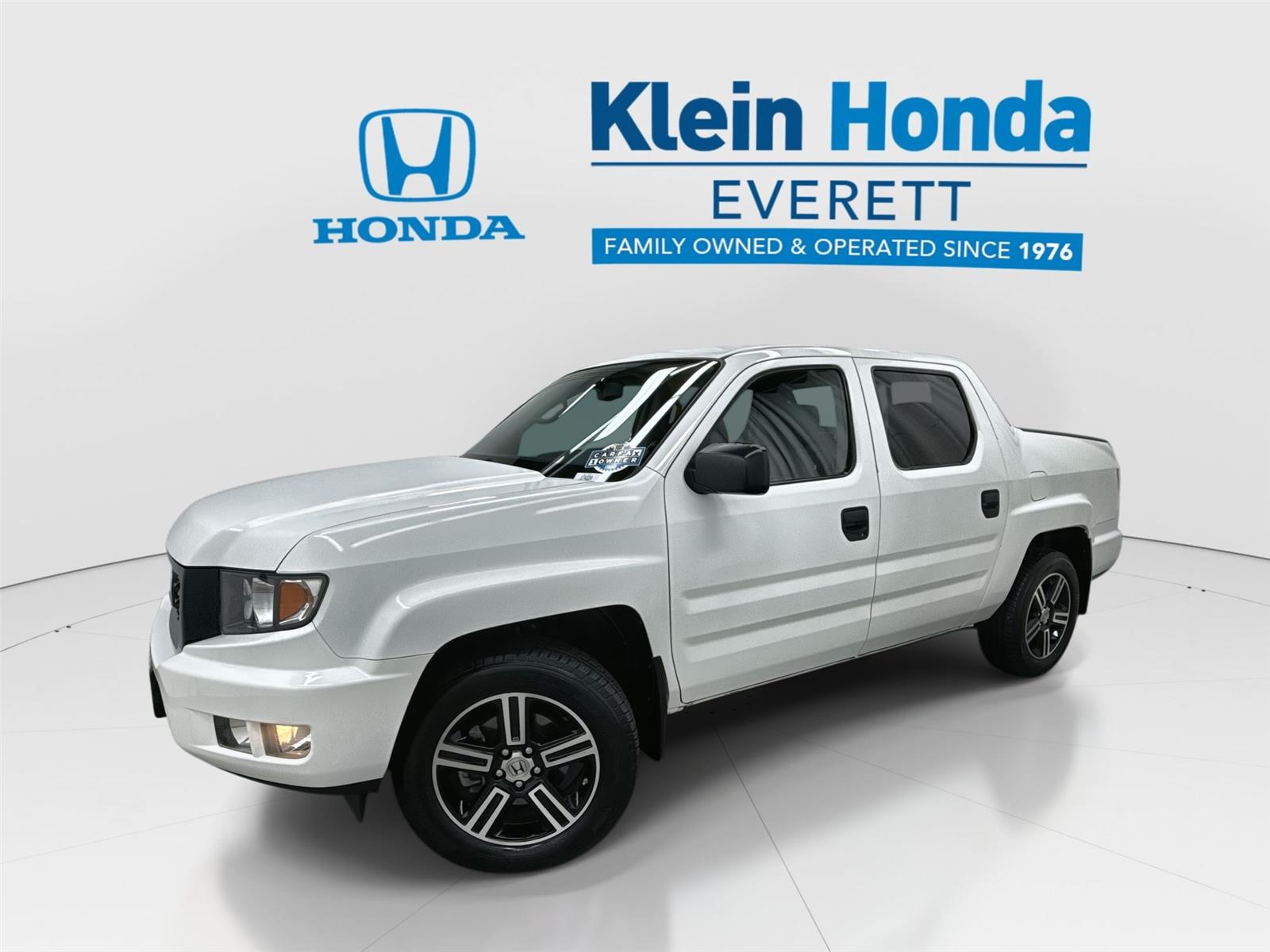White 2013 Honda Ridgeline Sport Pickup Truck Four-Wheel Drive Automatic