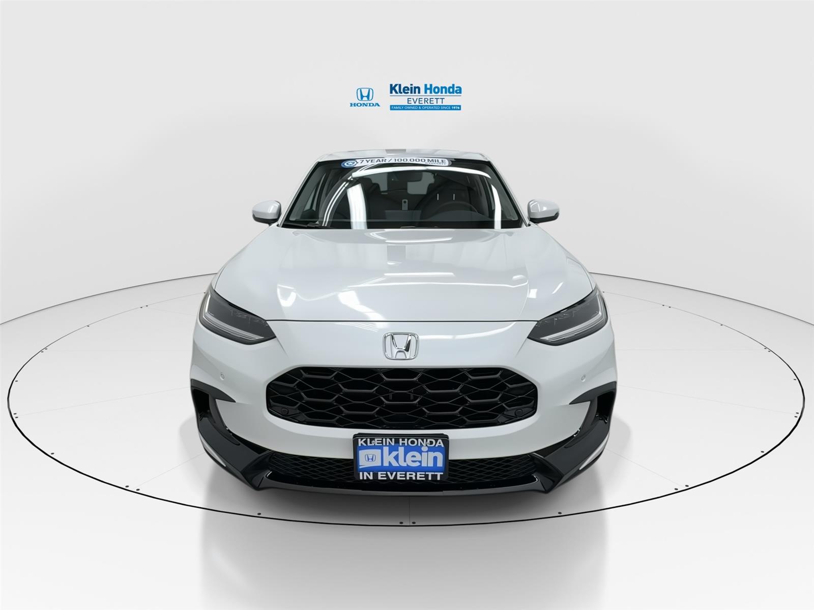 View vehicle photo 5