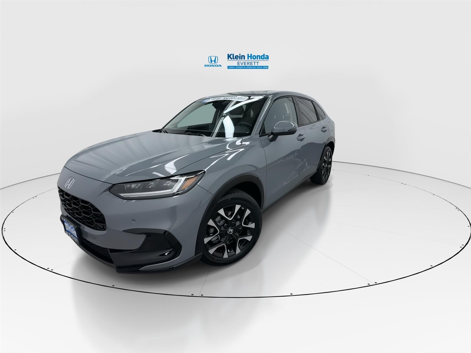 View vehicle photo 6