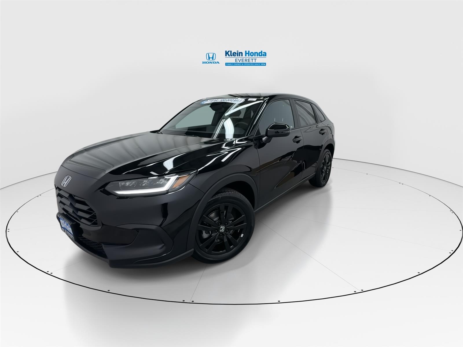 View vehicle photo 6