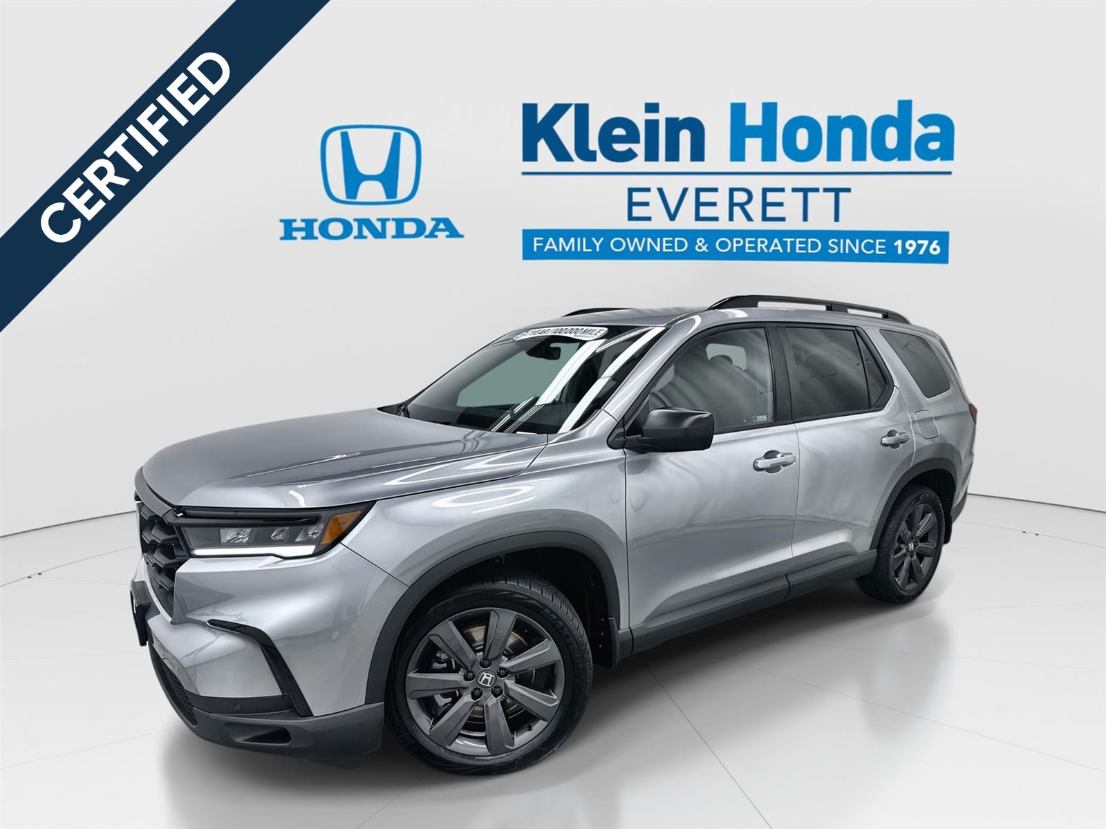 Lunar Silver Metallic 2023 Honda Pilot Sport AWD SUV / Crossover All-Wheel Drive Automatic