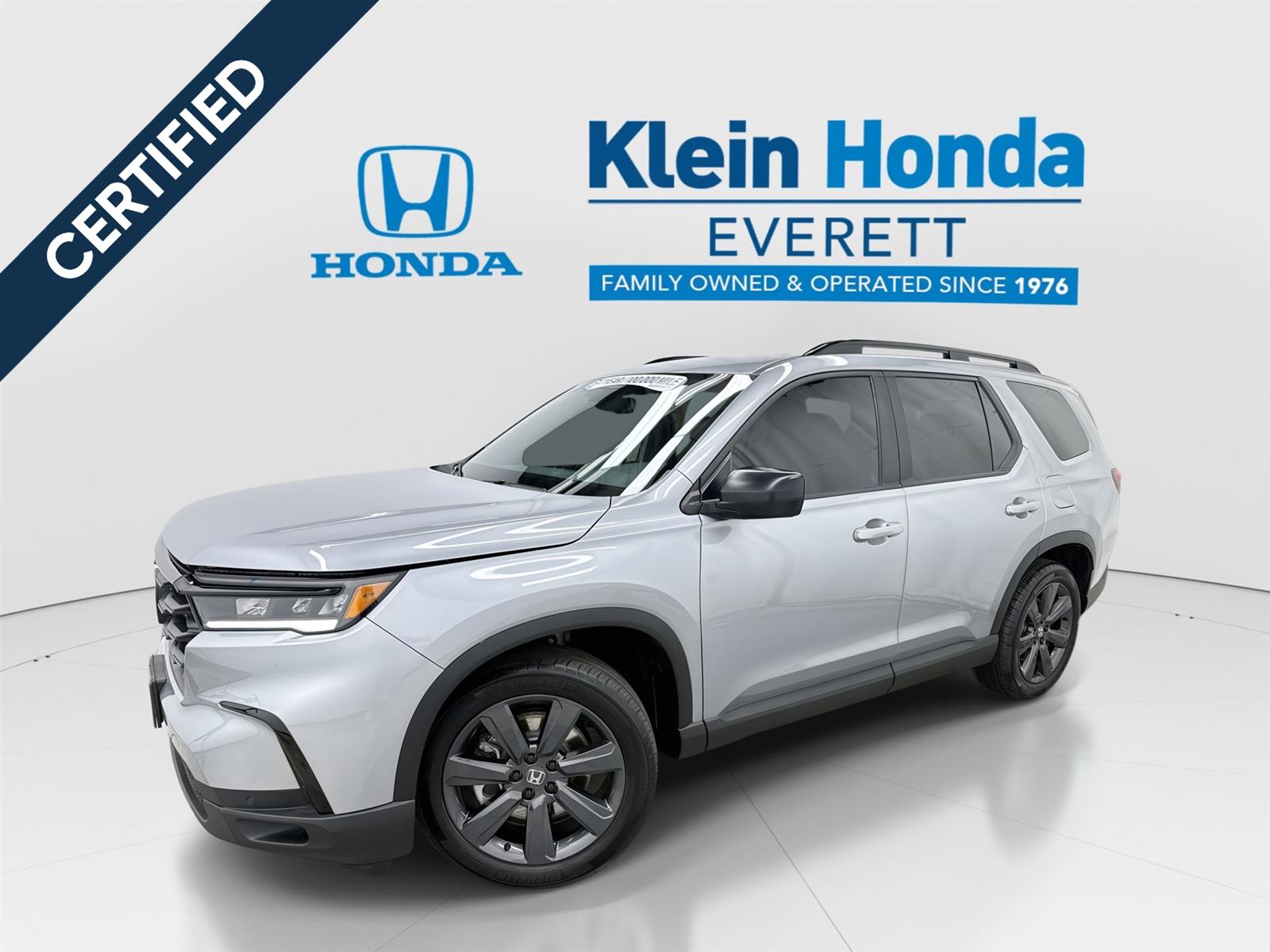 Lunar Silver Metallic 2025 Honda Pilot SUV / Crossover All-Wheel Drive Automatic