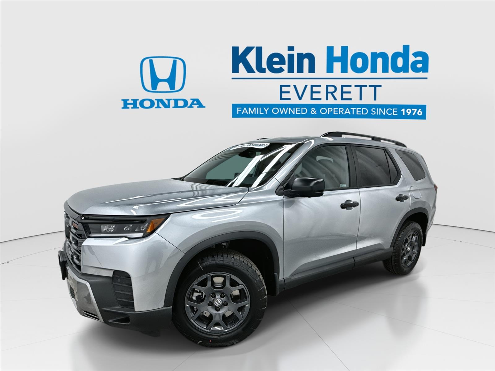 Solar Silver Metallic 2026 Honda Pilot TrailSport AWD SUV / Crossover All-Wheel Drive Automatic