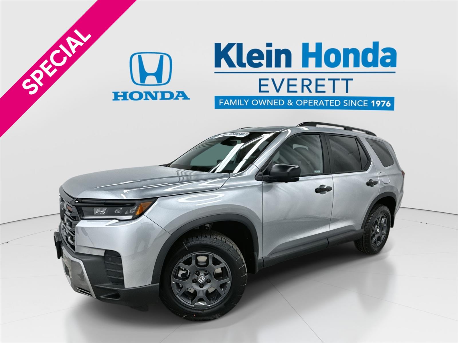 Solar Silver Metallic 2026 Honda Pilot TrailSport AWD SUV / Crossover All-Wheel Drive Automatic