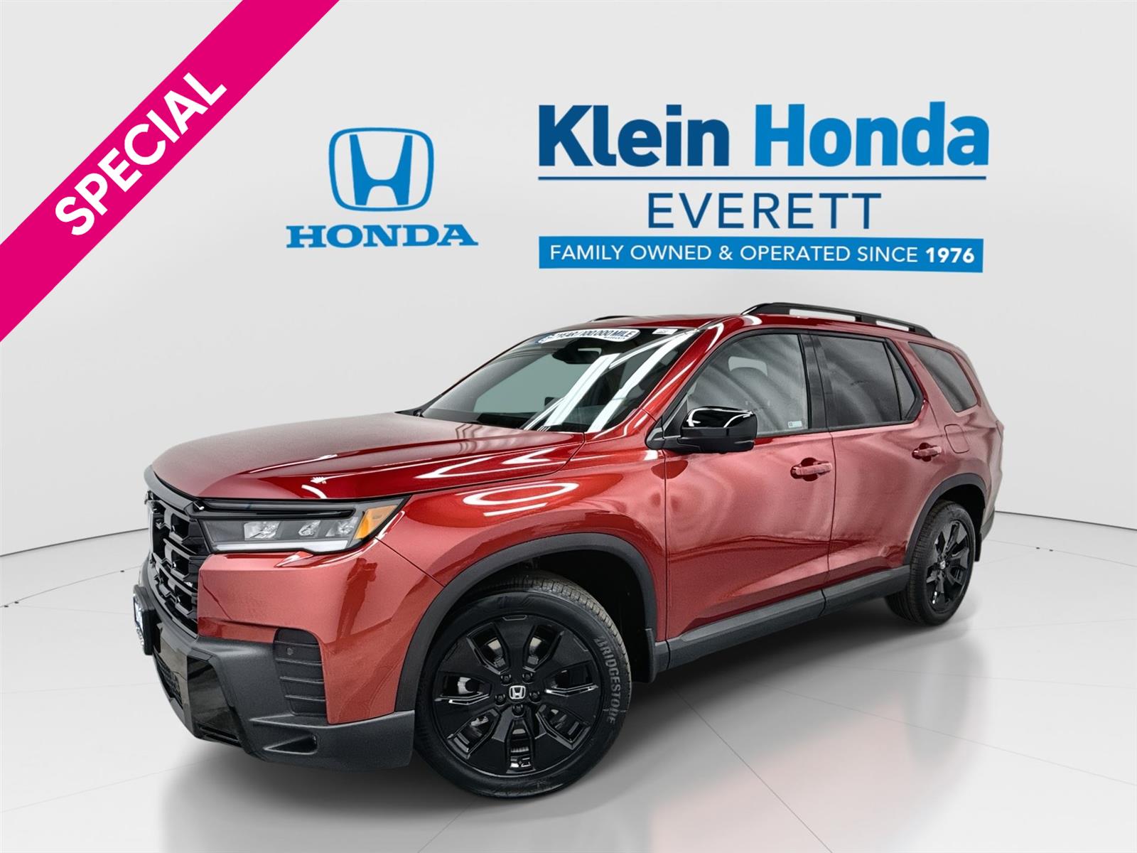 Radiant Red Metallic II 2026 Honda Pilot Black Edition AWD SUV / Crossover All-Wheel Drive Automatic