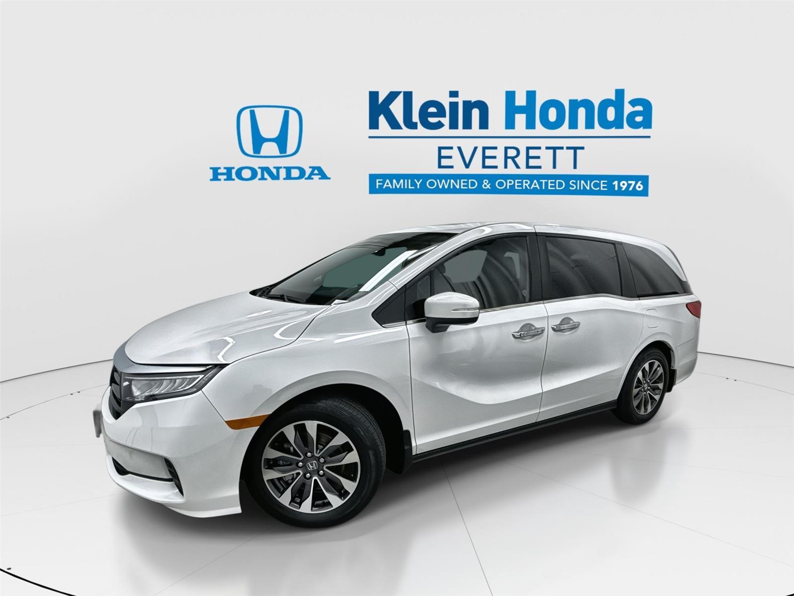 Platinum White Pearl 2024 Honda Odyssey EX-L FWD Minivan Front-Wheel Drive Automatic