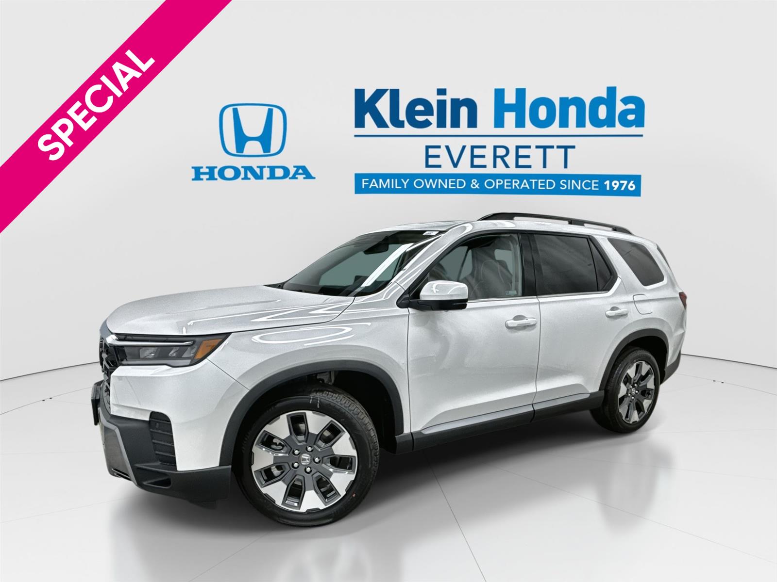 Platinum White Pearl 2026 Honda Pilot Elite AWD SUV / Crossover All-Wheel Drive Automatic