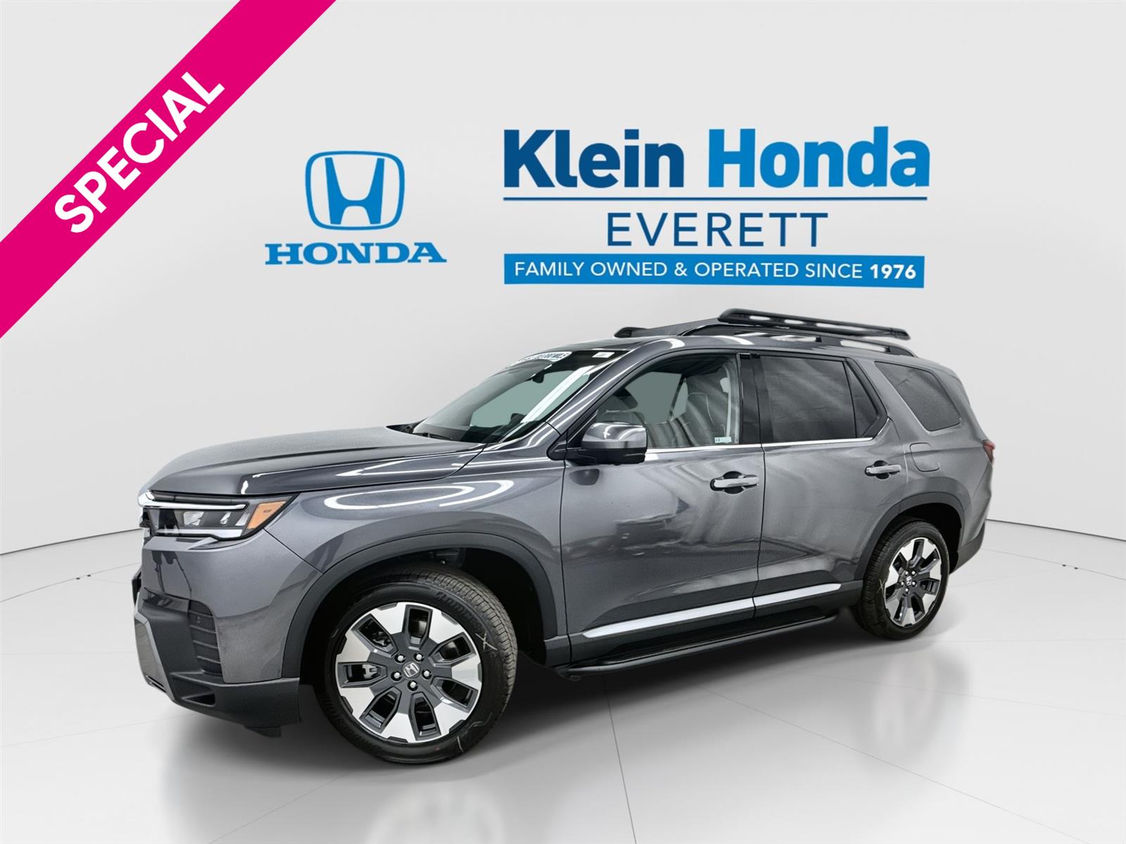 Gray (Modern Steel Metallic) 2026 Honda Pilot Elite AWD SUV / Crossover All-Wheel Drive Automatic