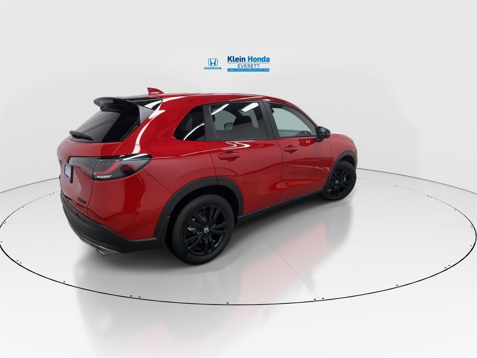 View vehicle photo 2