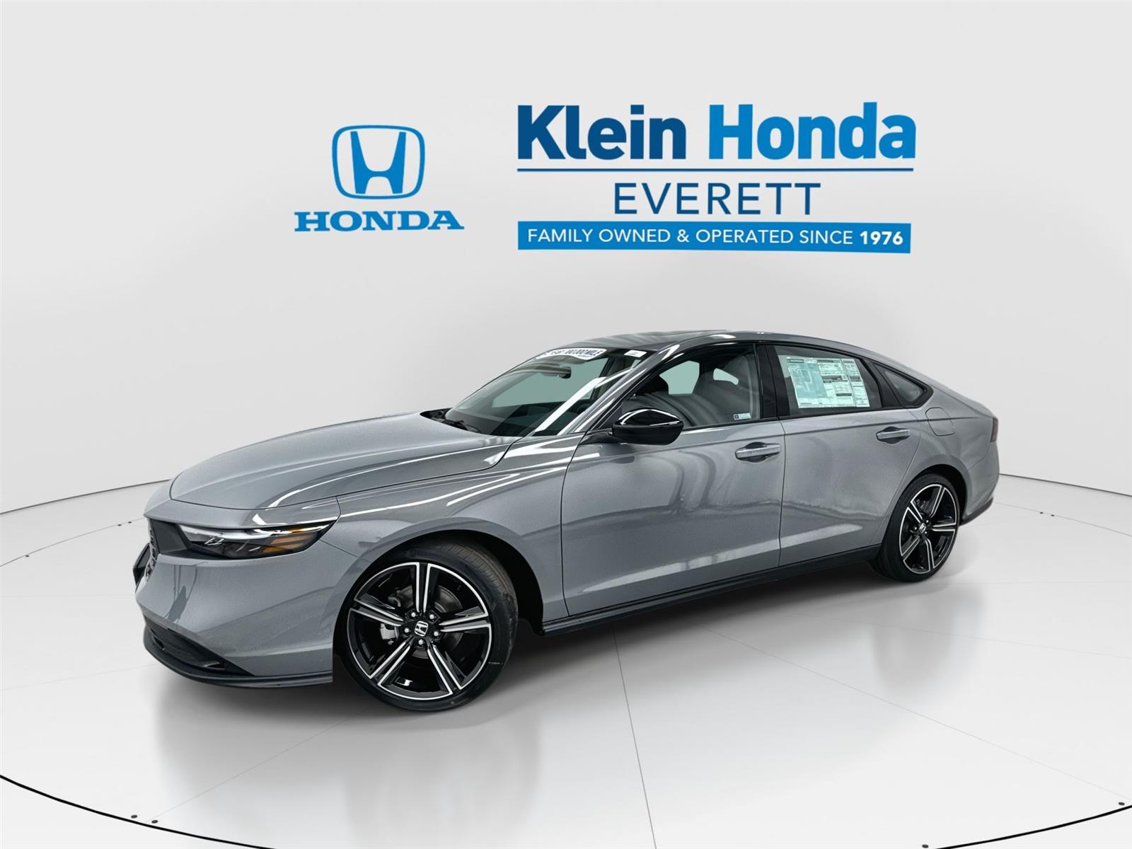 Urban Gray Pearl 2026 Honda Accord SE FWD Sedan Front-Wheel Drive Continuously Variable Transmission