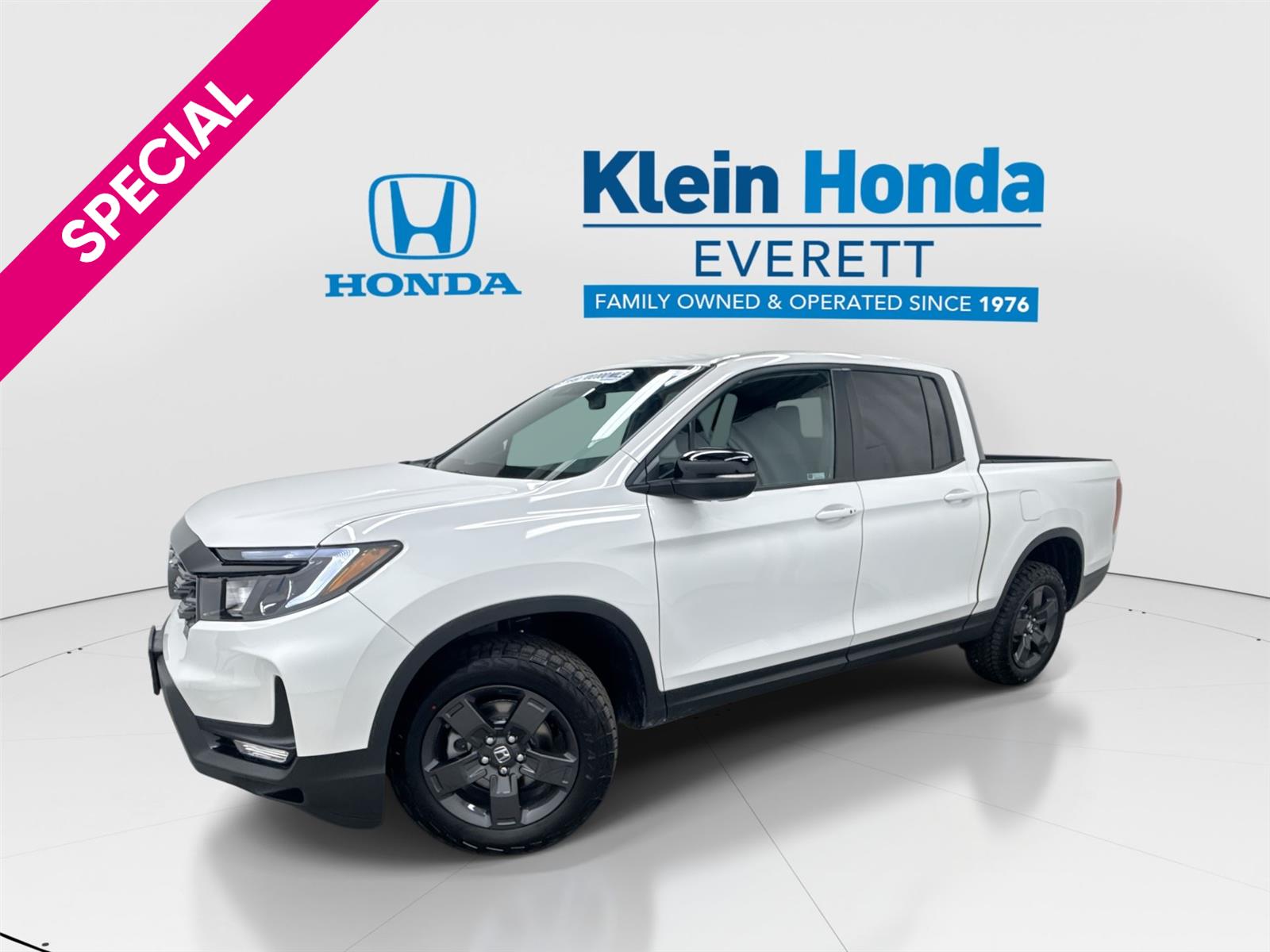 Platinum White Pearl 2026 Honda Ridgeline Pickup Truck All-Wheel Drive 9-Speed Automatic