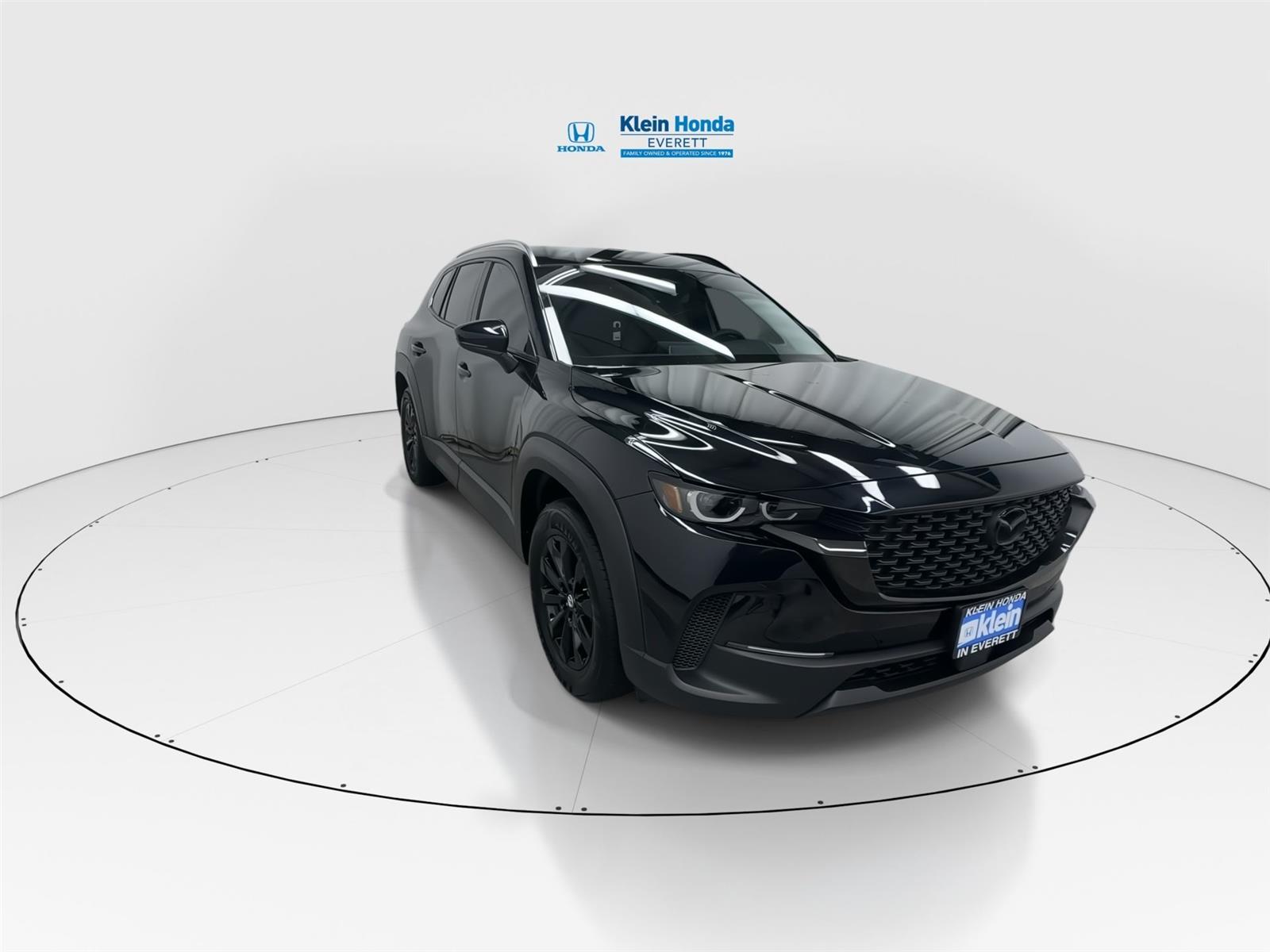 View vehicle photo 4