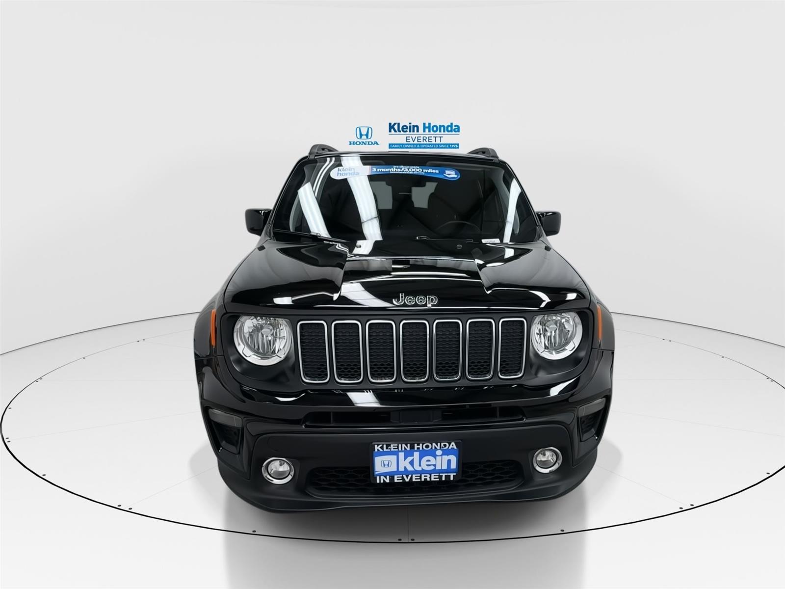View vehicle photo 5