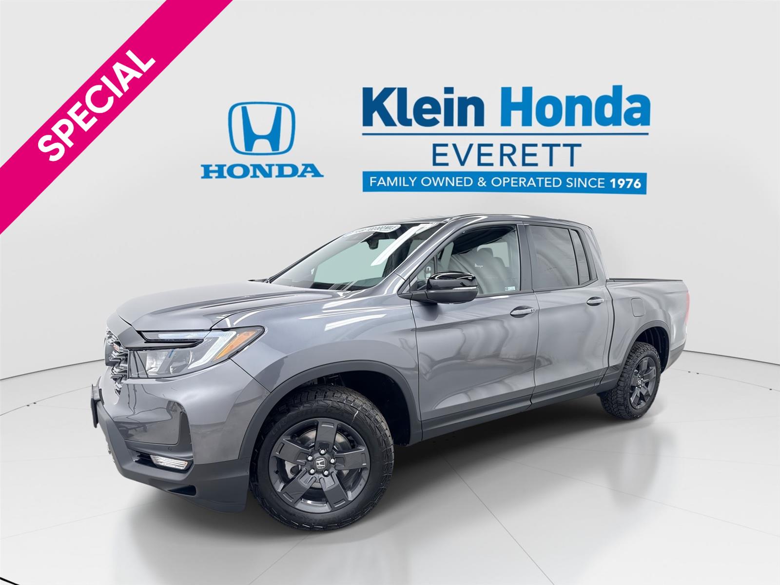 Gray (Modern Steel Metallic) 2026 Honda Ridgeline Pickup Truck All-Wheel Drive Automatic