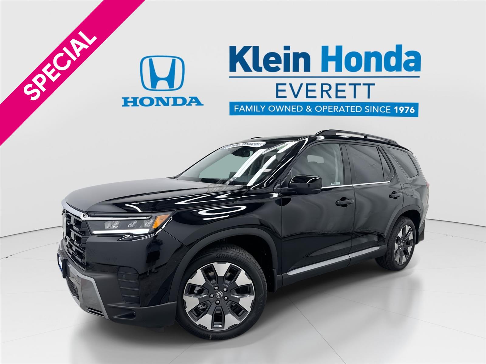 Crystal Black Pearl 2026 Honda Pilot SUV / Crossover All-Wheel Drive Automatic
