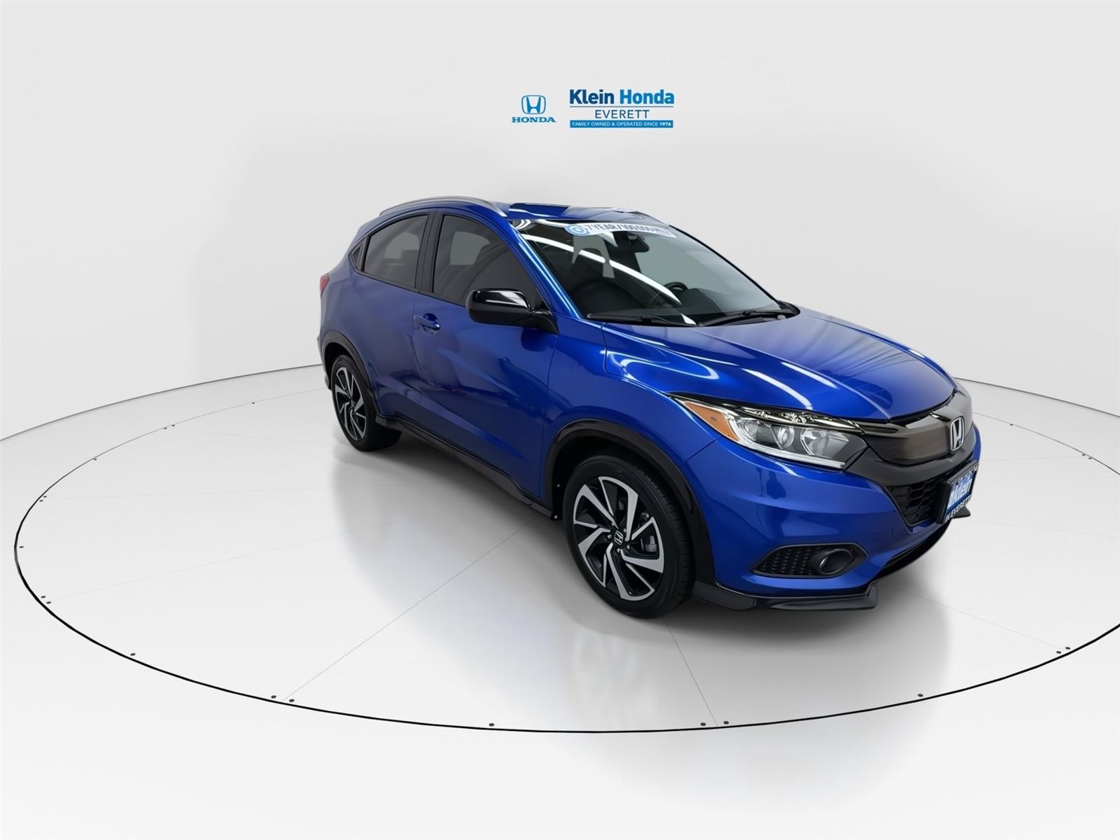 View vehicle photo 4