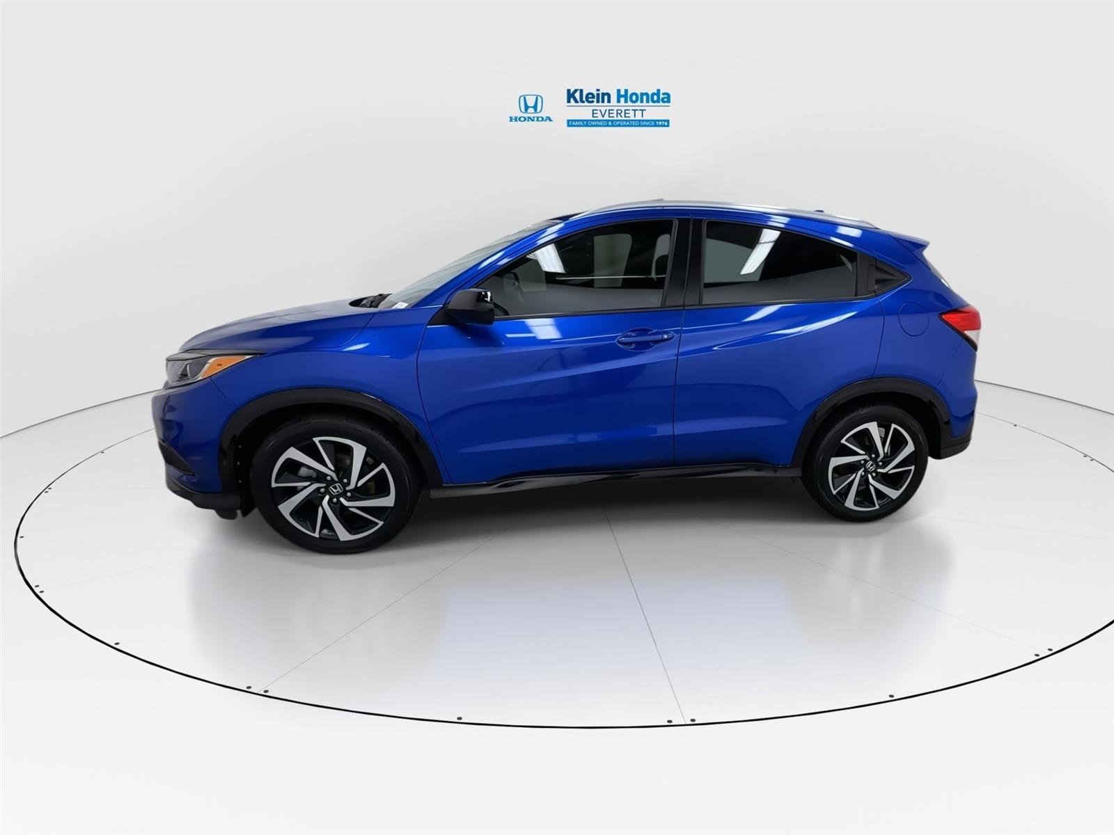 View vehicle photo 7