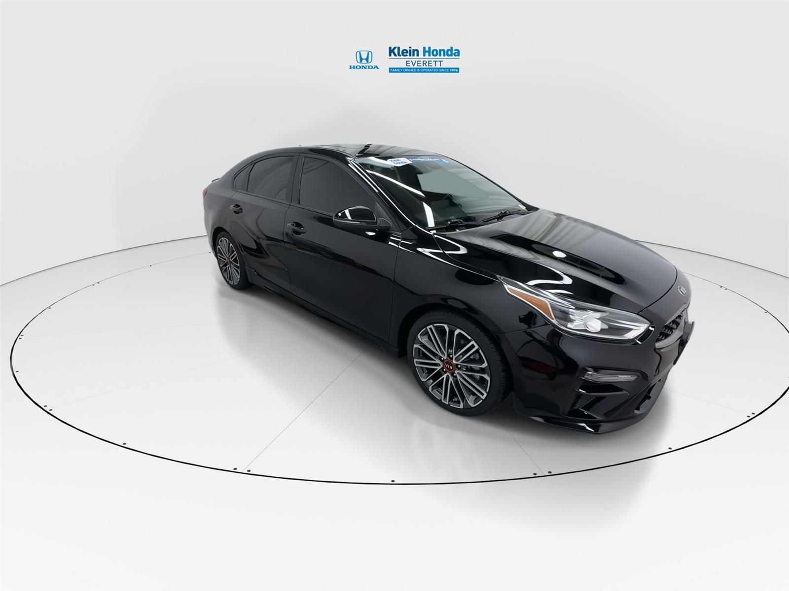 View vehicle photo 4