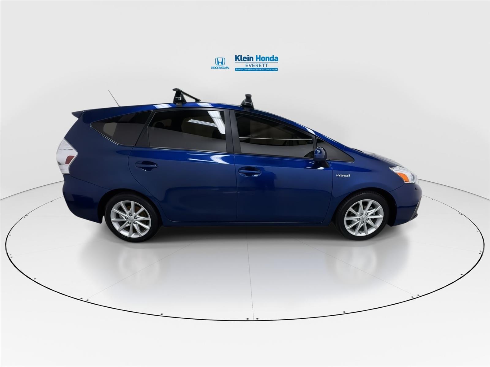 View vehicle photo 3