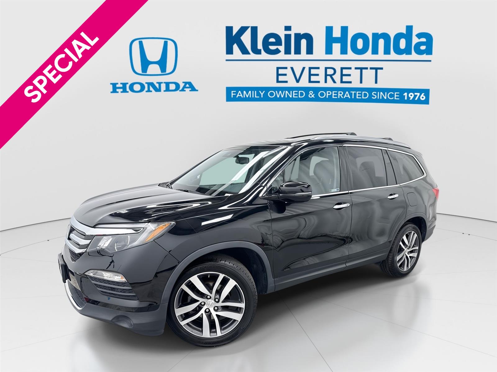 Crystal Black Pearl 2018 Honda Pilot SUV / Crossover All-Wheel Drive Automatic