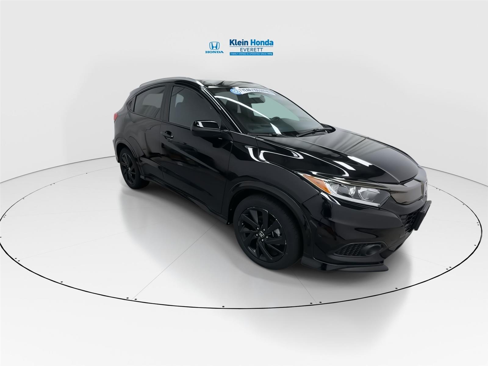 View vehicle photo 4