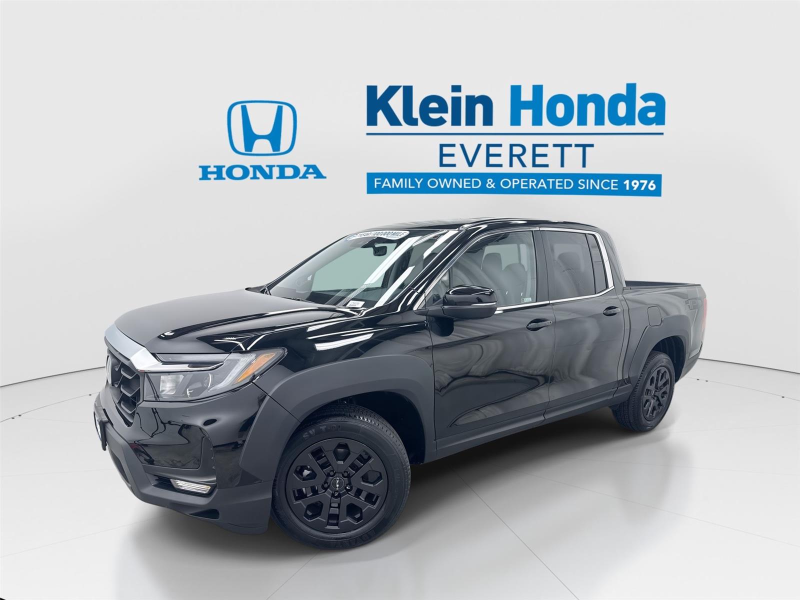 Crystal Black Pearl 2023 Honda Ridgeline Pickup Truck All-Wheel Drive 9-Speed Automatic