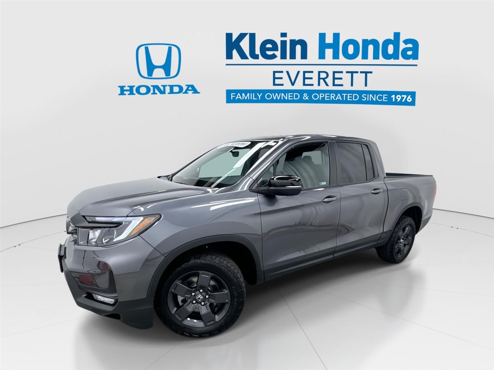 Gray (Modern Steel Metallic) 2026 Honda Ridgeline Pickup Truck All-Wheel Drive 9-Speed Automatic