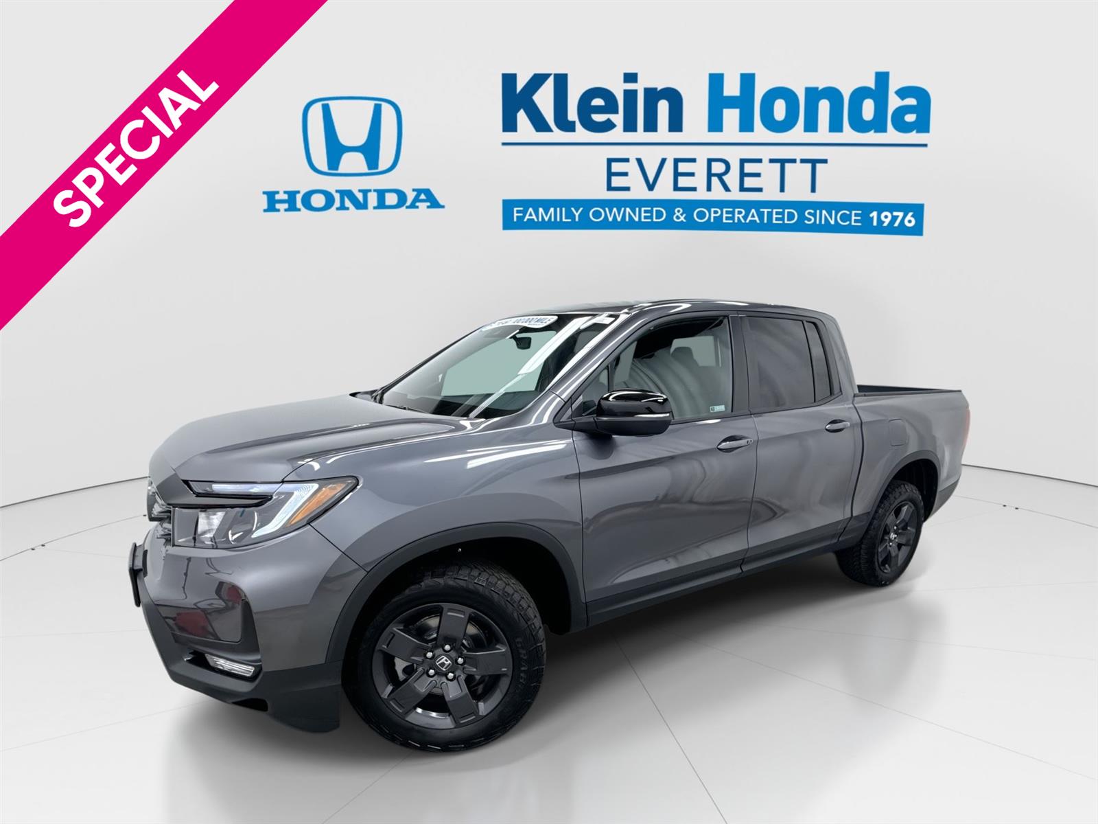 Gray (Modern Steel Metallic) 2026 Honda Ridgeline Pickup Truck All-Wheel Drive 9-Speed Automatic